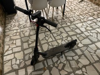 Patinete Eléctrico Adulto 25 km/h