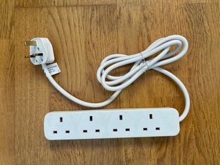Regleta IKEA Koppla (Enchufe UK/Irlanda)