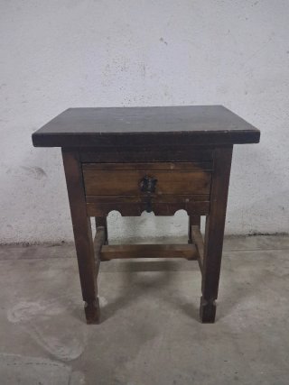 , Mesita de noche rústica de madera