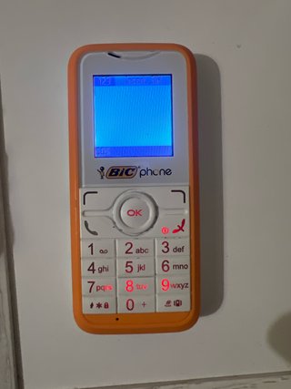 Teléfono móvil BiC