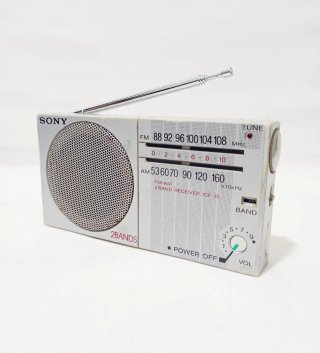Radio Sony Portátil Vintage Años 80