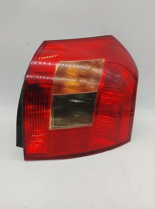 Toyota 5092 piloto trasero 81551-02150 corolla 1.6