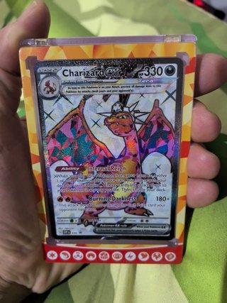 Carta Pokémon Charizard ex Tera