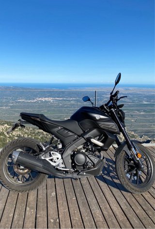 Yamaha MT-125 Negra
