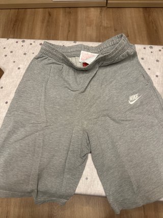 Pantalones Cortos Nike Gris