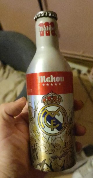 Botella de Cerveza Mahou Real Madrid 2011