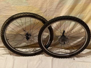 Ruedas Bontrager Select - Trek 26" Shimano xt 9v