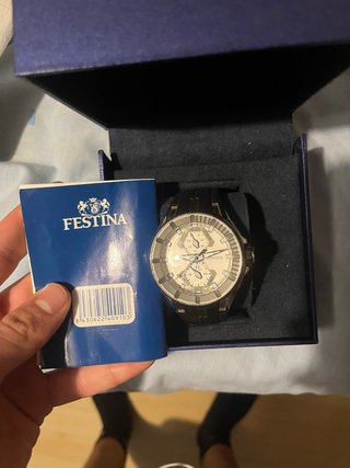 Reloj Festina con caja