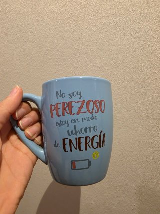 Taza McDonald's con mensaje