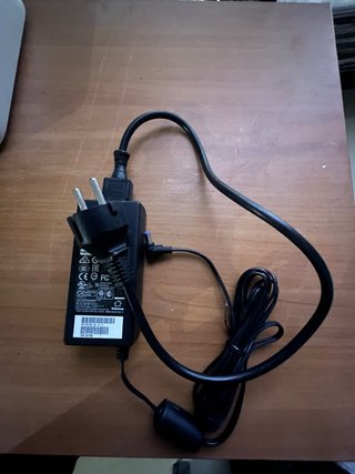 Cargador Delta Electronics