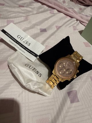 Reloj GUESS Dorado