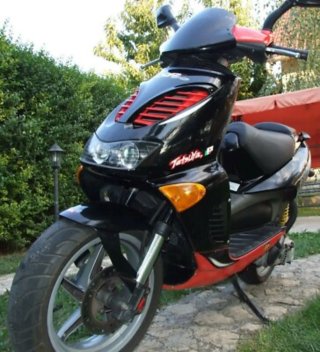 Plásticos y piezas Aprilia SR 50