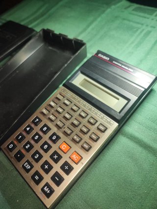 Calculadora Científica Casio FC 82c