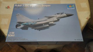 MAQUETA AVION MILITAR CHINO