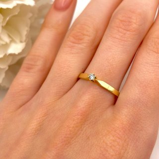 Anillo de oro 14kt con diamante