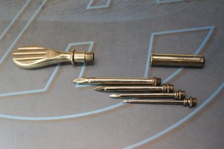 Antiguo juego de trócares telescópicos o anidados (trócares universales o de punción).
