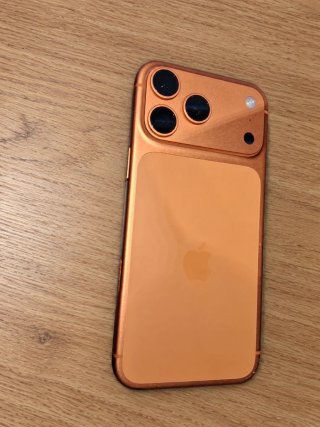 iPhone 17 Pro Max Naranja