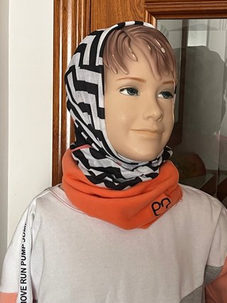 Conjunto adolescente con braga de cuello, gorra...