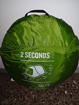 Tienda de campaña 2 Seconds Con tan solo 1 uso.