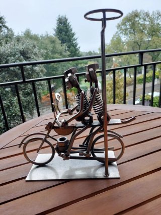 Figura Artesanal de Moteros Metálicos
