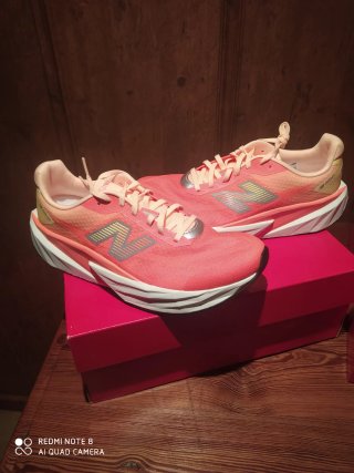 Zapatillas New Balance FuelCell Rebel v5 Talla 44