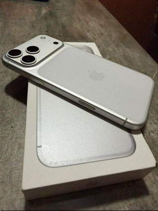 iPhone 17 pro max