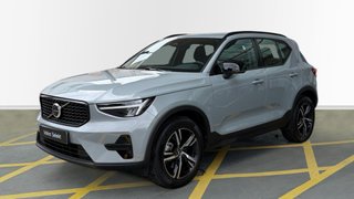 VOLVO XC40 2.0 B3 MHEV PLUS DARK DCT 5P