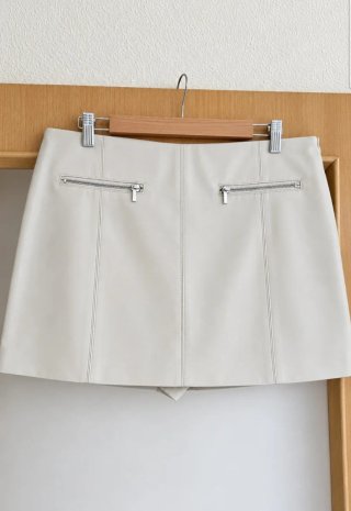 Falda pantalón polipiel Stradivarius