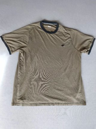Camiseta Nike Ringer Verde Caqui