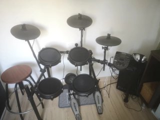 Batería Electrónica Alesis Nitro