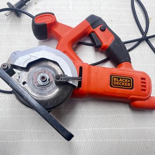 Minisierra Circular Black+Decker BES510