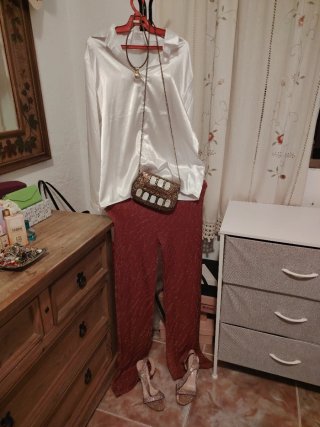 Pantalón de fiesta color teja y dorado