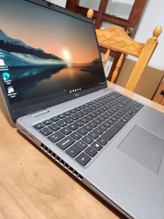 Portátil Dell Latitude 5540 32GB RAM, bateria 100%