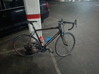 Bicicleta de carretera Focus
