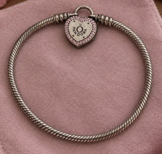 Pulsera Pandora con Cierre de Corazón