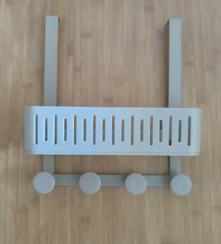 Organizador Colgante con Cesta y Perchas