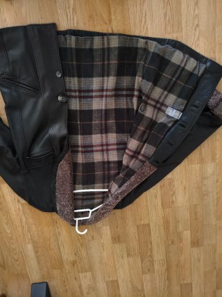 Chaqueta de cuero negra para mujer