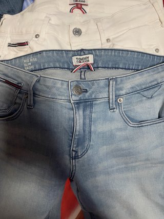 Lote 2 Pantalones Tommy Jeans Mujer elásticos
