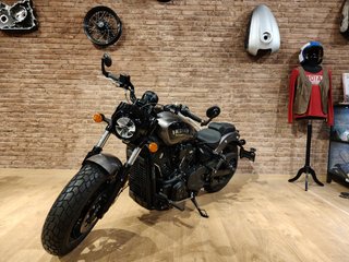 Indian Scout Bobber 2026 Gris