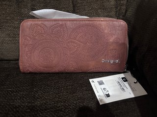 Cartera, monedero desigual