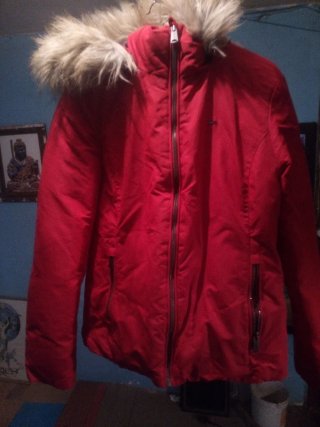 Cazadora de invierno Tommy Hilfiger roja Talla M