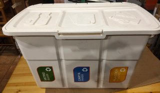 Cubo de basura reciclaje