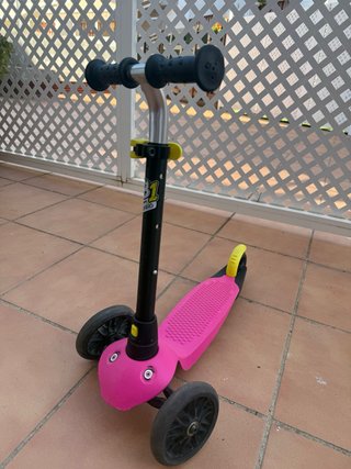 Patinete Infantil de Tres Ruedas