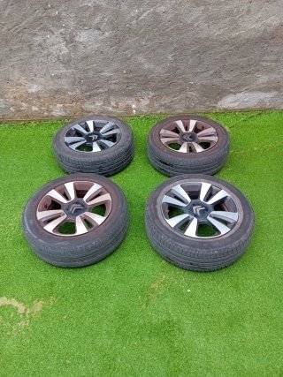 4 Llantas citroen 16" con Neumáticos michelin