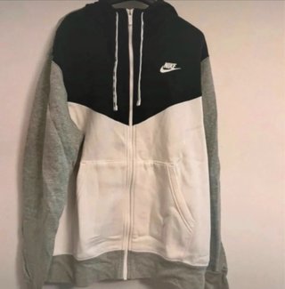 Sudadera Nike con cremallera