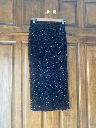 Falda Midi Negra de Lentejuelas Talla S