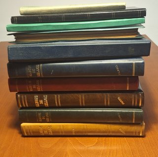 Lote de álbumes para coleccionar sellos.