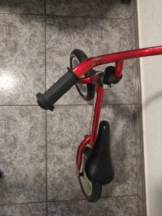Bicicleta de Aprendizaje Roja