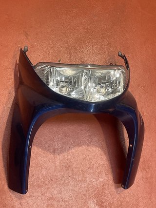 Frontal Suzuki Burgman 125 (2005)