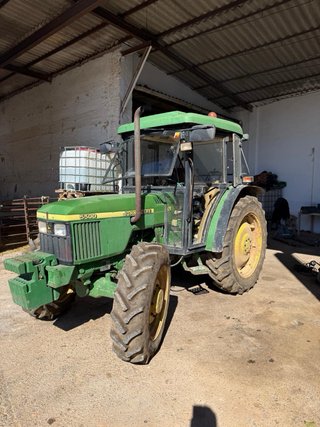 Tractor John Deere 5500